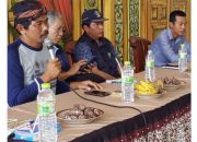 Petani dan Perangkat Desa Gogodeso Blitar Geruduk Desa Besur Lamongan