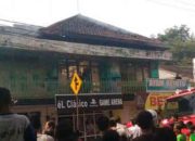 Diduga Karena Hal Ini Bangunan Lantai 2 di Banyuwangi Terbakar