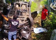 Kecelakaan Maut di Mojokerto, 1 Orang Tewas Tertimpa Bodi Mobil