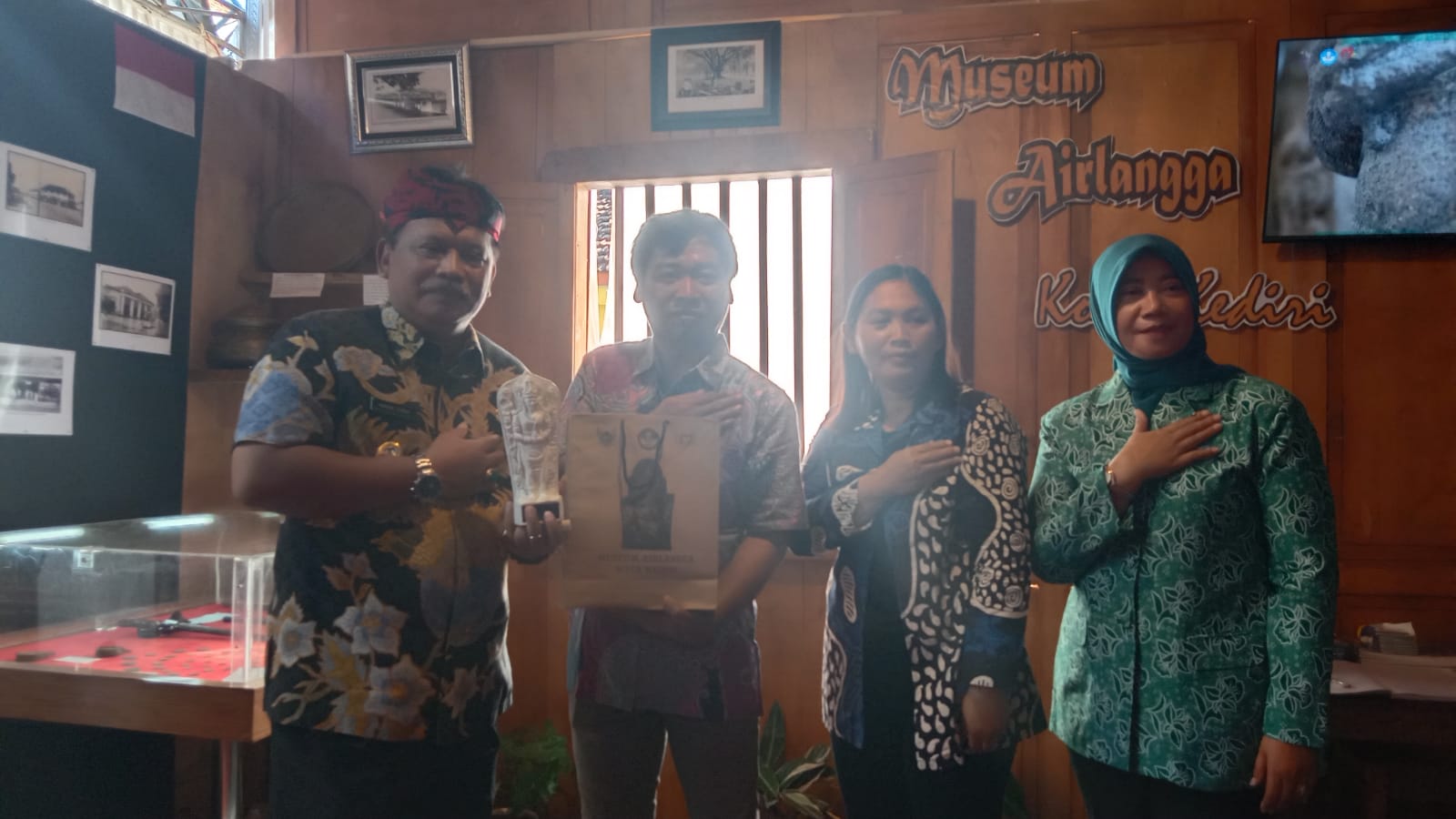 Kang Marhaen Launcing Pameran Temporer Di Museum Anjuk Ladang – Harian ...