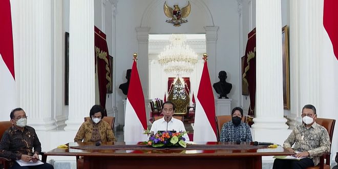 LIVE: Konferensi Pers Presiden Jokowi dan Menteri Terkait perihal Pengalihan Subsidi BBM, 3 Sep 2022