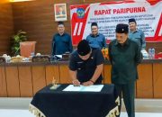 PLT Bupati bersama DPRD Kabupaten Nganjuk Tandatangani Persetujuan Bersama P-APBD