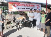 Hari Raya Idul Adha 1444 H/ 2023 M Polres Nganjuk Gelar Sholat dan Bagikan Daging Kurban