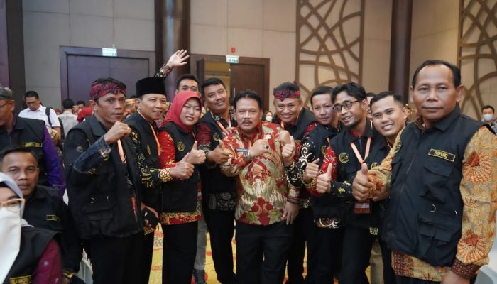 12 Kepala Desa/Kelurahan Asal Nganjuk Menangkan PJA Award 2023 di Jakarta