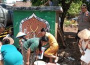 Polsek Ngetos, BPBD dan Pemdes Salurkan Air Bersih di Dusan Jatirejo