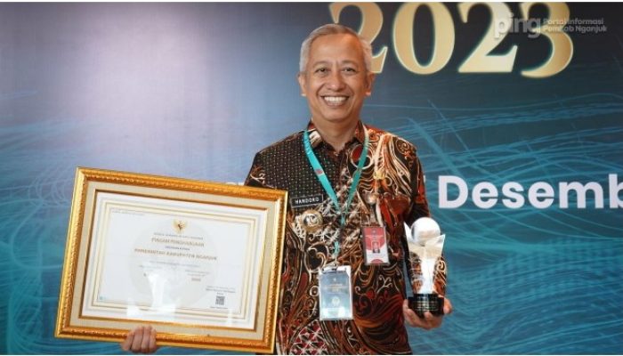 Pj Bupati Nganjuk Sabet 2 Penghargaan Anugerah Meritokrasi KASN 2023