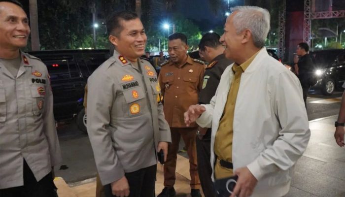 Pj Bupati Hadiri Rakor Forkopimda Seluruh Jawa Timur untuk Mewujudkan Pemilu yang Aman, Nyaman dan Kondusif