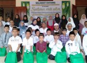 Alumni’ 87 SMPN 1 Tulungagung Bersama SMP Islam Gondang, Gelar Ramadhan Berbagi