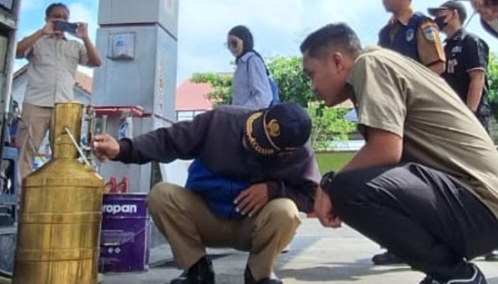 Jelang Mudik Tim Gabungan Polres Kediri Kota Sidak SPBU Periksa Takaran dan Stok BBM