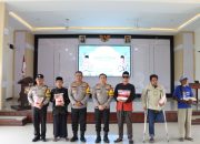 Polres Nganjuk Salurkan Ribuan Kantong Beras Zakat Fitrah yang Terkumpul dari Anggota