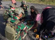 Mama Papua Senang Satgas Yonif 509 Kostrad Laksanakan Program Rosita