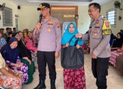 Pembagian Baksos dan Pasar Murah dari Ditbinmas Polda Jatim