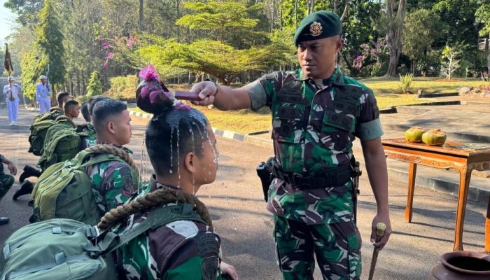 Yonif 330 Gelar Acara Tradisi Penyambutan, Sambut Kedatangan 12 Ksatria Muda Tri Dharma