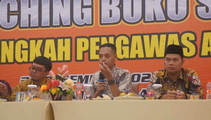 Derap Langkah Demokrasi: Bawaslu Nganjuk Luncurkan Buku Pengawas Adhoc