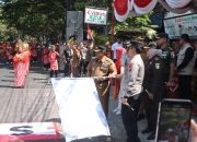 Kapolres Nganjuk Bersama Forkopimda Melepas Kontingen Karnaval dan Pawai Budaya Tingkat SMP Kabupaten Nganjuk