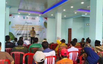 SIG Pabrik Tuban Serahkan Bantuan Sumur Bor Kepada Kelompok Tani Hutan Desa Tegalrejo