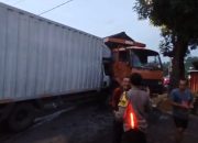 CCTV Rekam Kerasnya Benturan Truk Fuso dan Boks di Nganjuk, Satu Orang Luka Serius