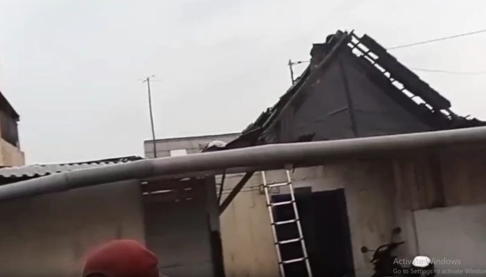 Angin Kencang Terjang Desa Mlorah, Puluhan Rumah Warga Alami Kerusakan