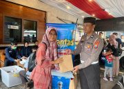 Mudahkan Masyarakat, Satlantas Polres Nganjuk Gelar Layanan “SIM Ramadan” di Pos Pujahito Sambil Berbagi Takjil